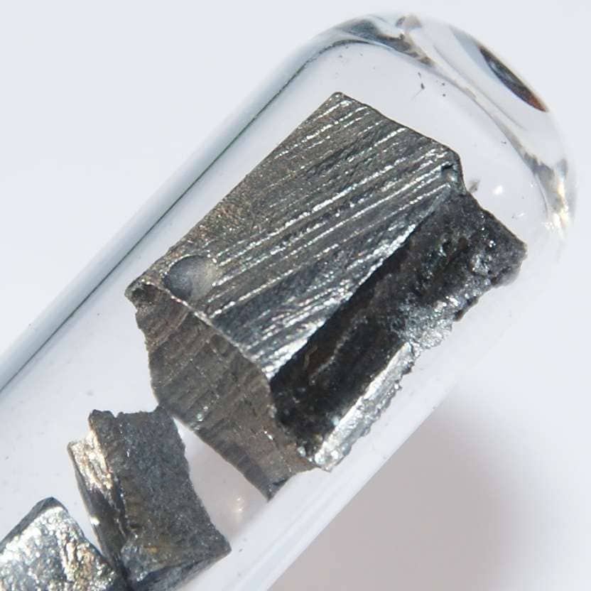 Neodym (60) im Reagenzglas