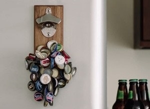 magnetischer Flaschenöffner mit Kronkorken