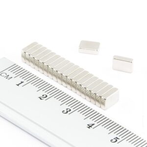 Neodym-Magnet, Quader, 6x4x2 mm – N52