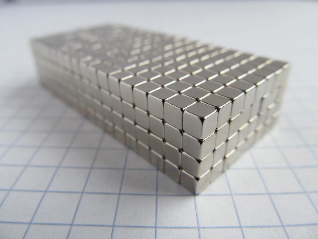 Neodym-Magnet, Würfel, 3x3x3 mm – N52