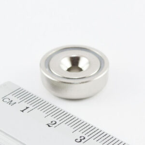 Topfmagnet mit Schraubloch, 20x6 mm
