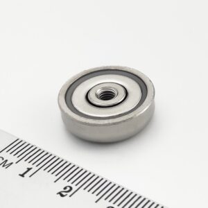 Topfmagnet mit Innengewinde durch den gesamten Magneten 20×7 mm