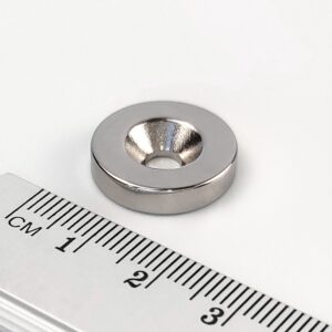 Neodym-Magnet, Scheibe, 18X4 mm, mit Loch M4, Südpol auf der Seite der Senkbohrung – N38