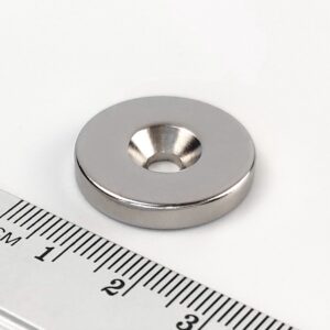 Neodym-Magnet, Scheibe, 23X4 mm, mit Loch M4, Nordpol auf der Seite der Senkbohrung – N38