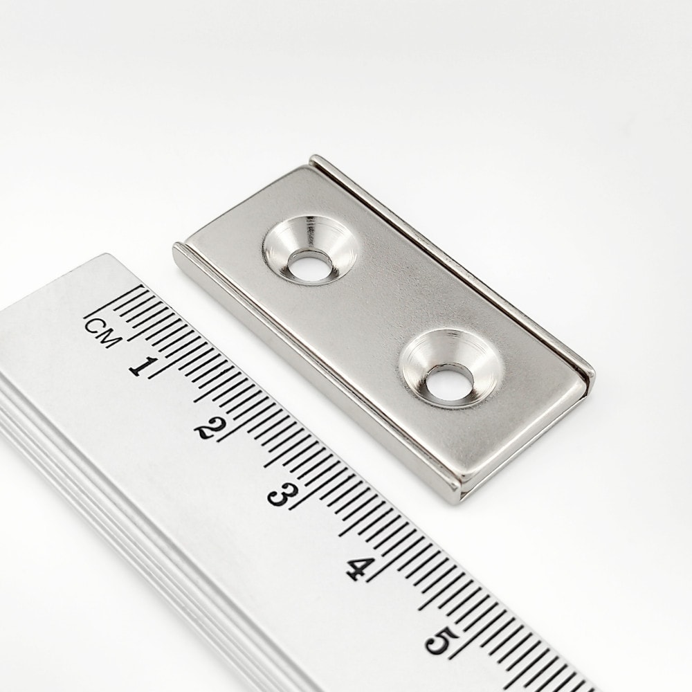 Topfmagnet mit Schraublöchern, 40x20x4 mm