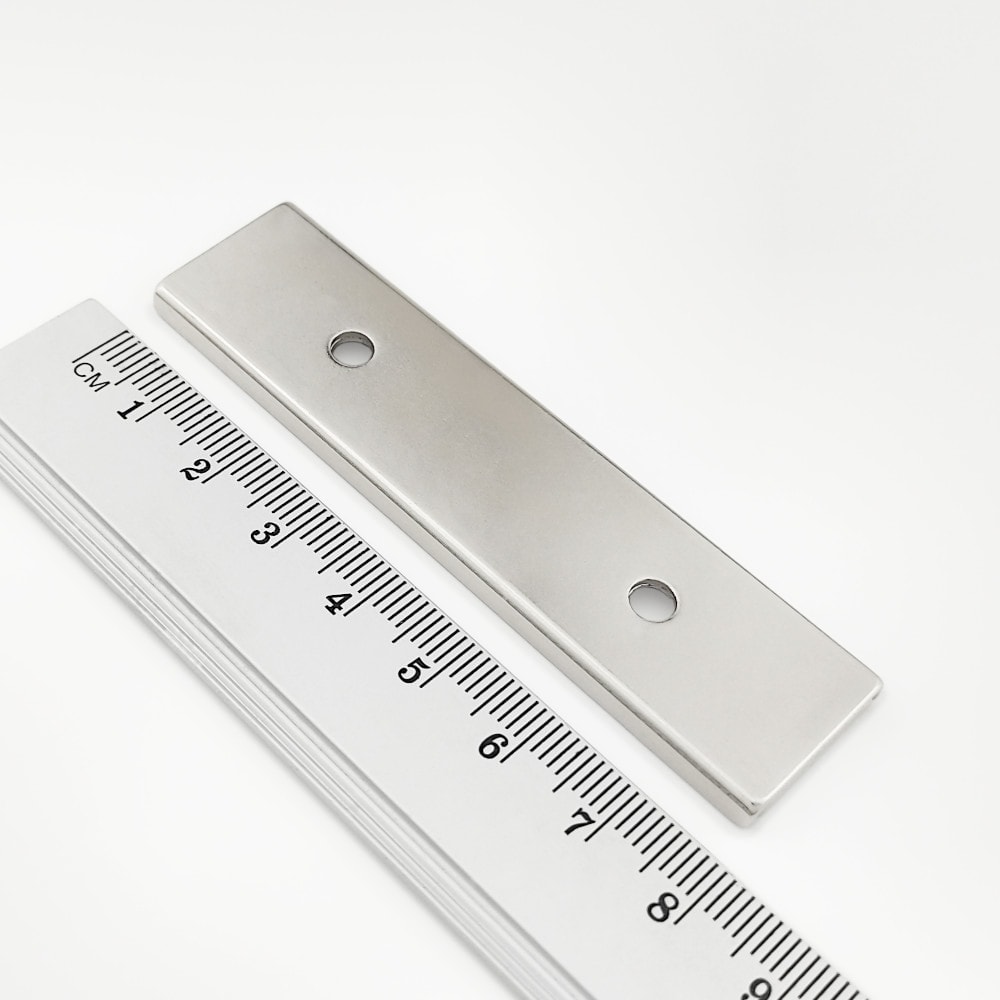 Topfmagnet mit Schraublöchern, 80x20x4 mm
