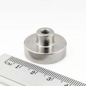 Topfmagnet mit Innengewindebuchse