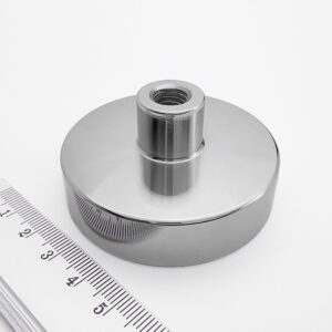Topfmagnet mit Innengewindebuchse
