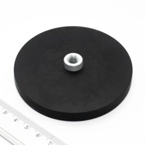 gummierter Magnet mit herausstehendem Innengewinde
