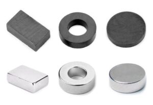 Vergleich: Ferrit- und Neodym-Magnete